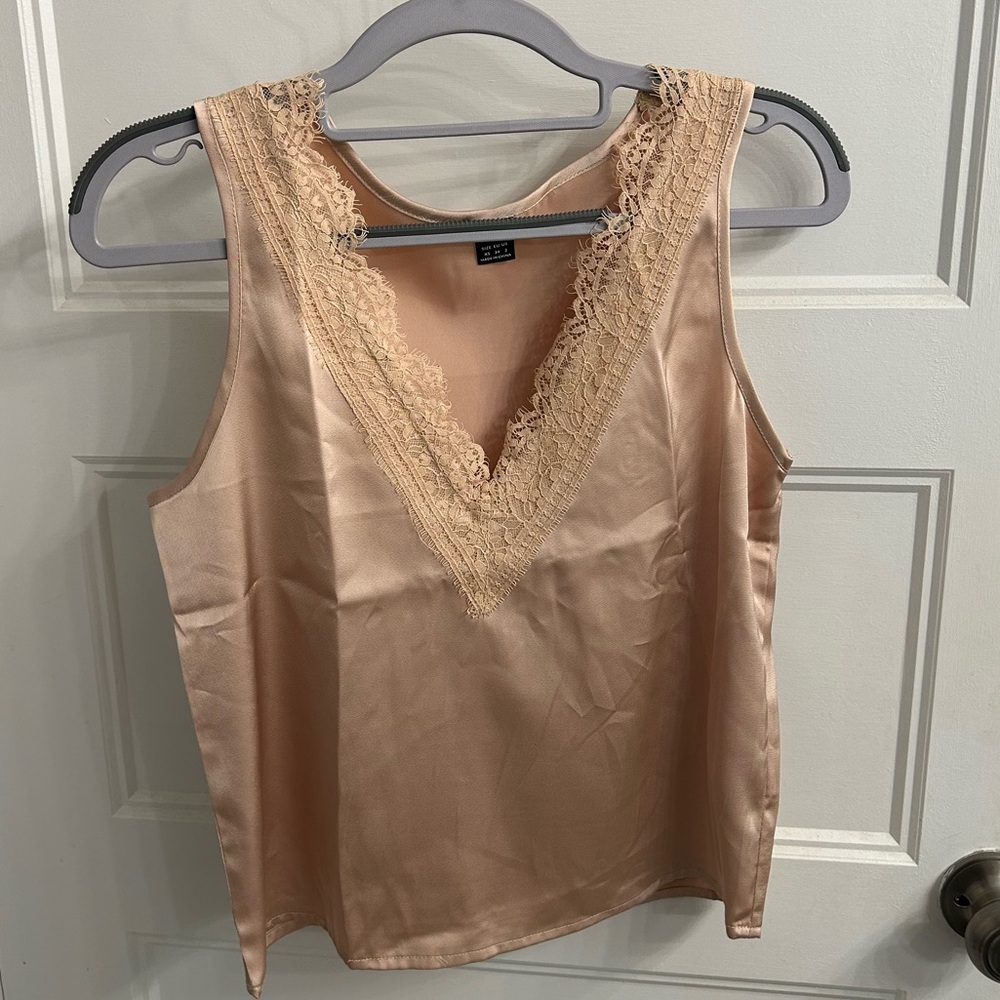 Satin texture shirt